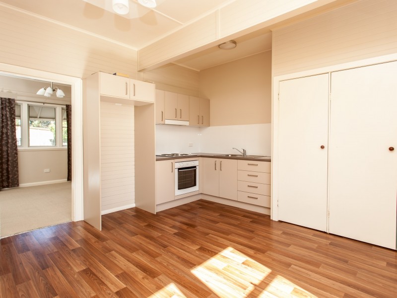 38 Wollombi Road, Cessnock NSW 2325