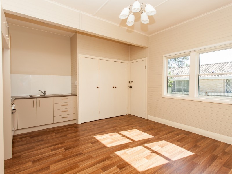 38 Wollombi Road, Cessnock NSW 2325