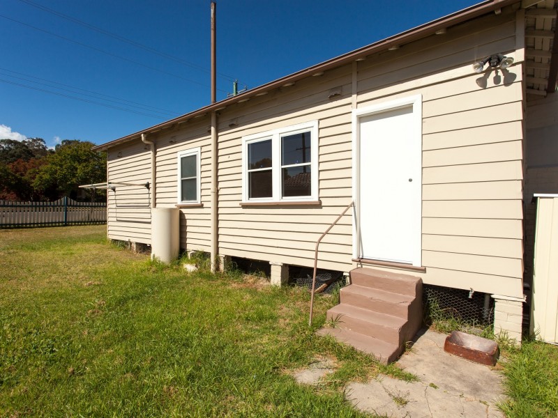 38 Wollombi Road, Cessnock NSW 2325