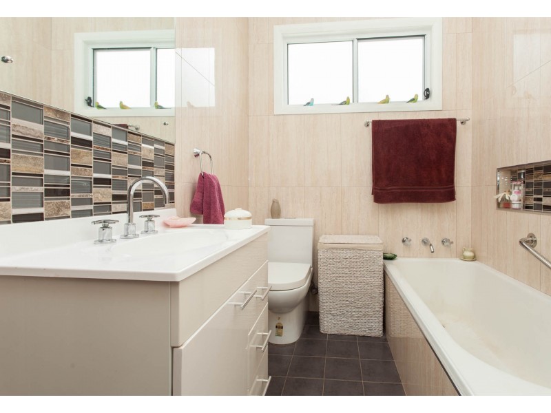 27 Gallagher Street, Cessnock NSW 2325