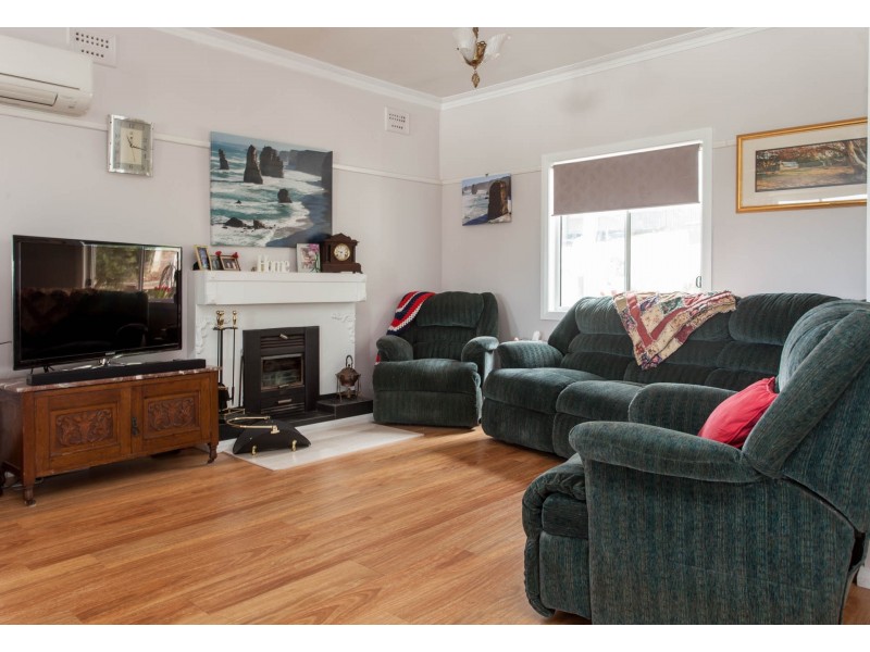 27 Gallagher Street, Cessnock NSW 2325