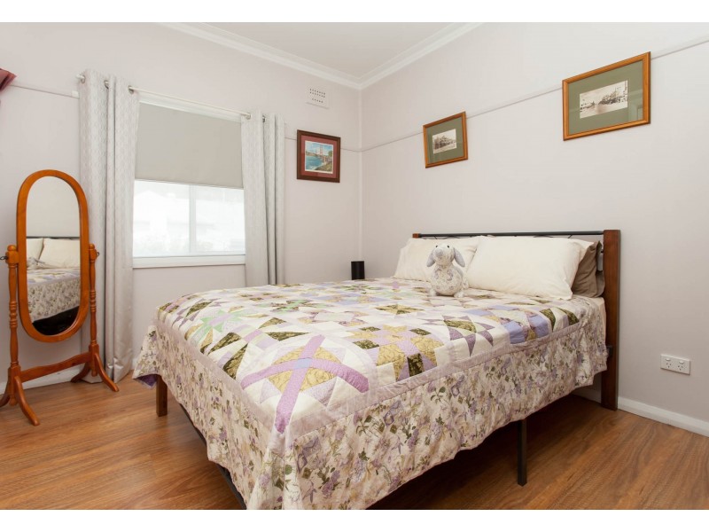 27 Gallagher Street, Cessnock NSW 2325