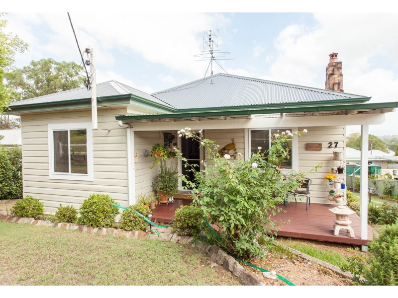 27 Gallagher Street, Cessnock NSW 2325