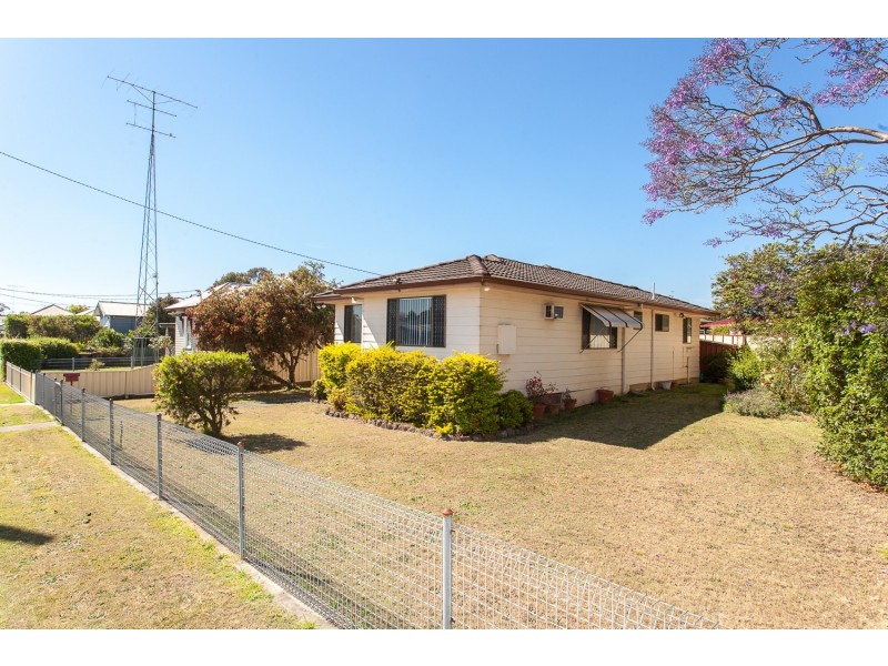 2 West Avenue, Cessnock NSW 2325