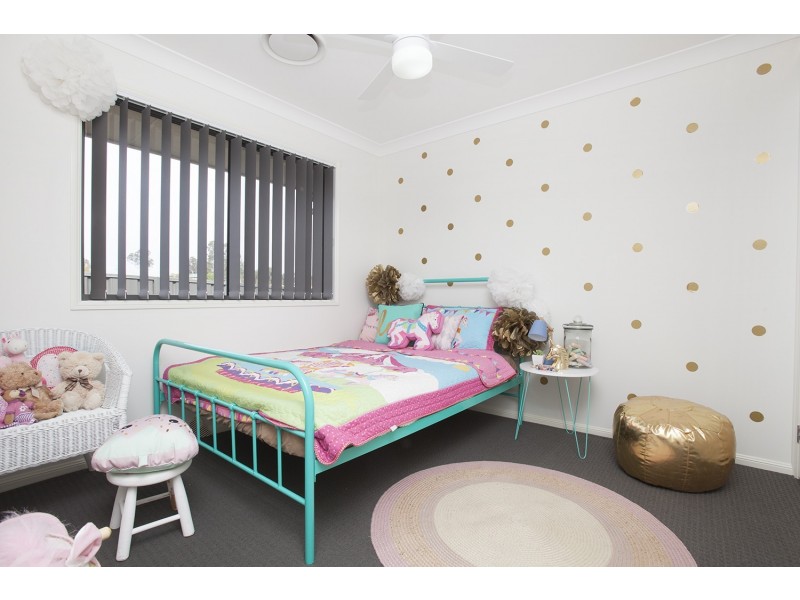 4 Mason Place, North Rothbury NSW 2335