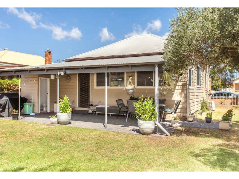 9 Condon Avenue, Cessnock NSW 2325