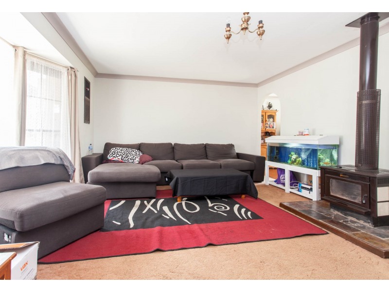 2 Mount View Road, Millfield NSW 2325