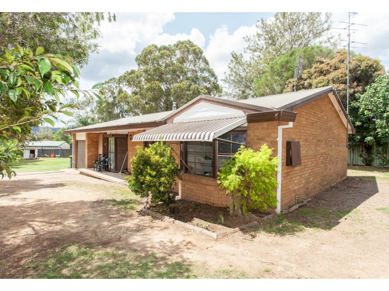 2 Mount View Road, Millfield NSW 2325