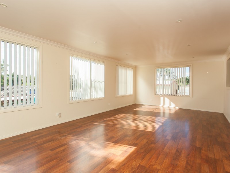 38 Evatt Street, Pelaw Main NSW 2327