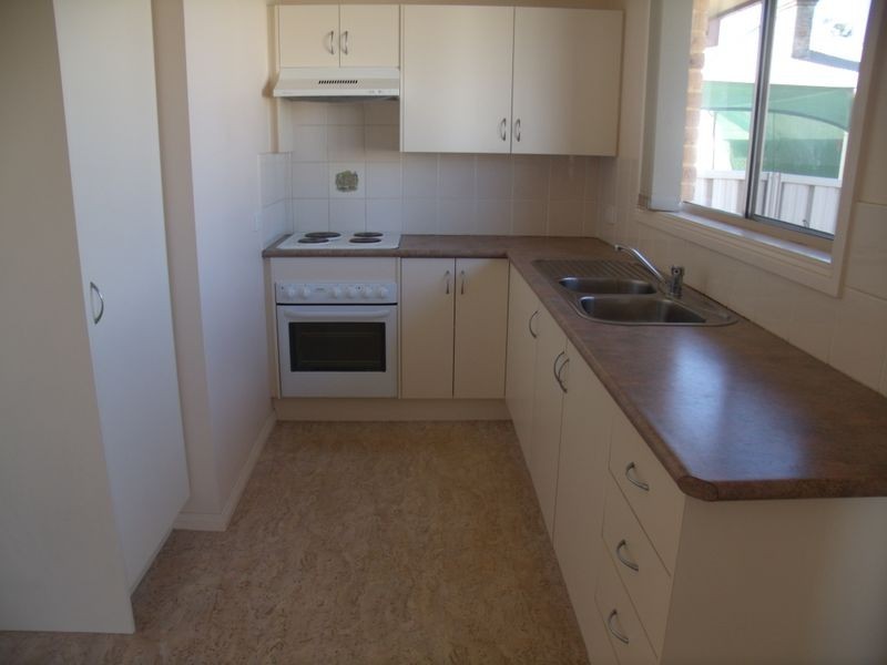 2/48a Mcgrane Street, Cessnock NSW 2325