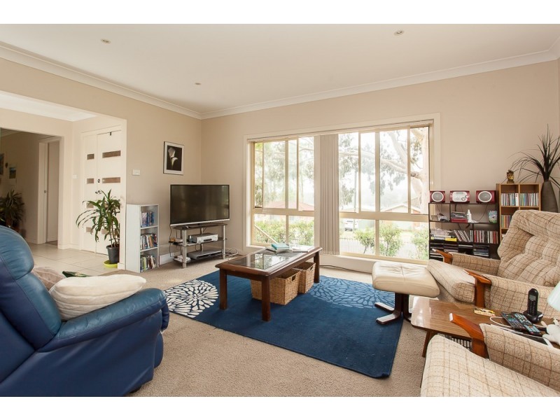 32 Thomas Street, North Rothbury NSW 2335