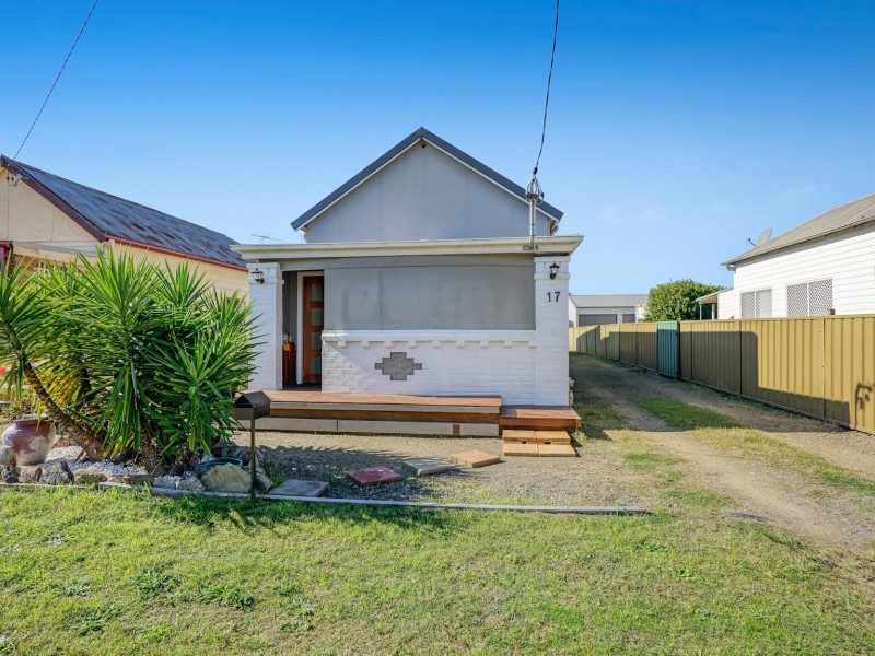 17 Hall Street, Weston NSW 2326