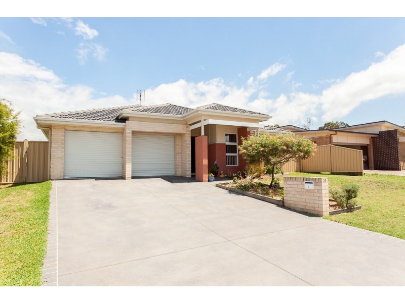 16 Chablis Drive, Cessnock NSW 2325