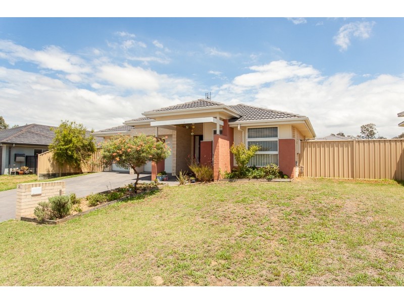 16 Chablis Drive, Cessnock NSW 2325