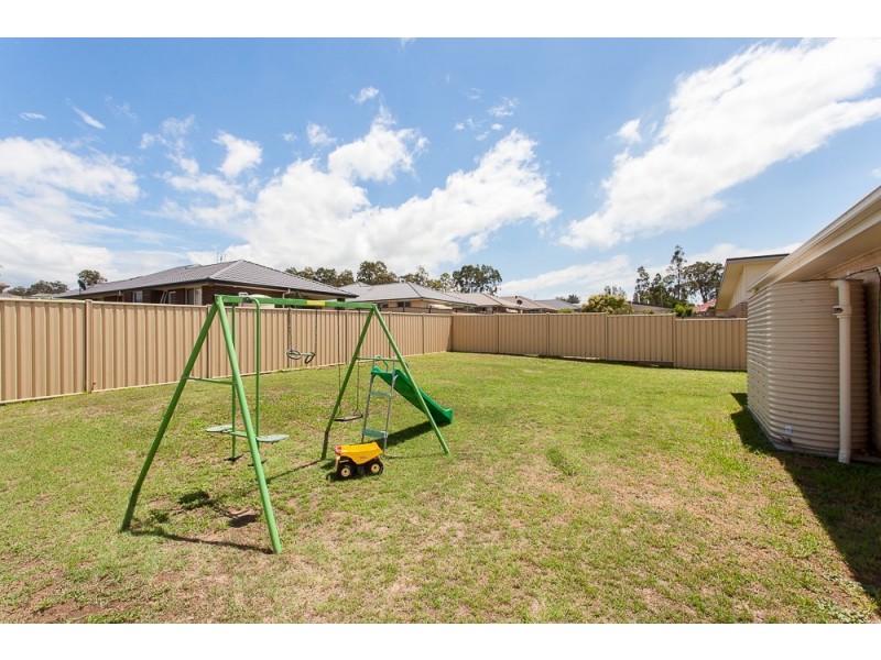 16 Chablis Drive, Cessnock NSW 2325