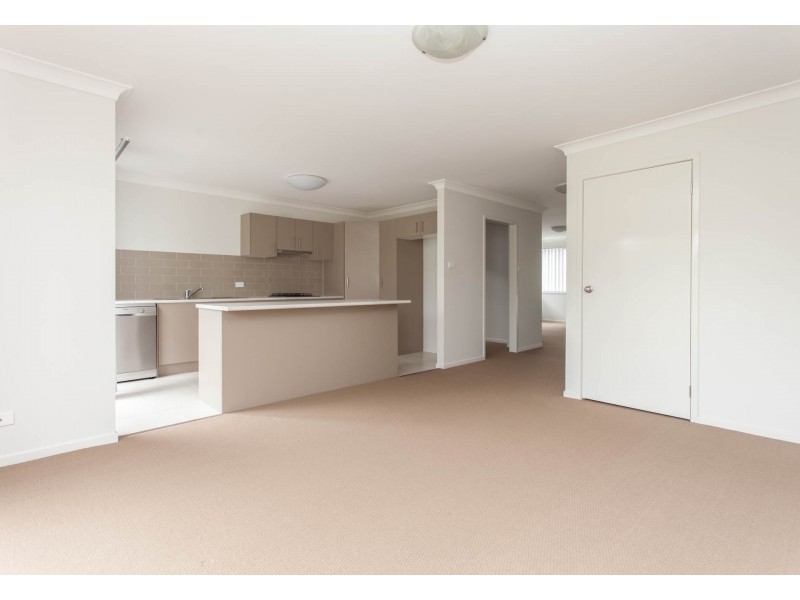 11/5 Stonebridge Drive, Cessnock NSW 2325