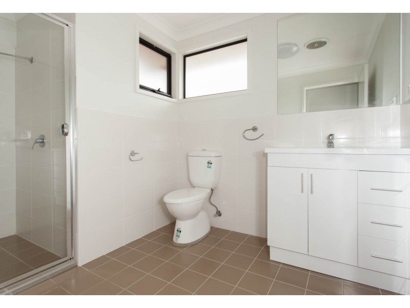 11/5 Stonebridge Drive, Cessnock NSW 2325