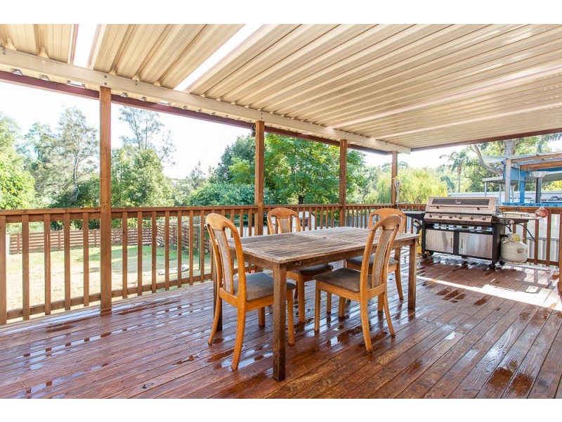 17 Elizabeth Street, Abermain NSW 2326