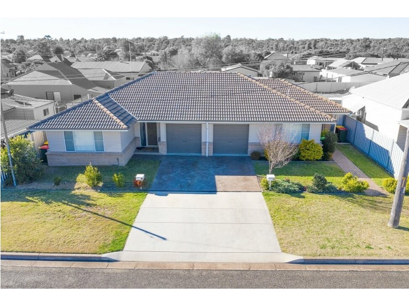 1-2/8a Third Street, Cessnock NSW 2325