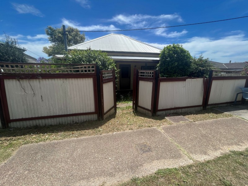 135 Cessnock Road, Abermain NSW 2326