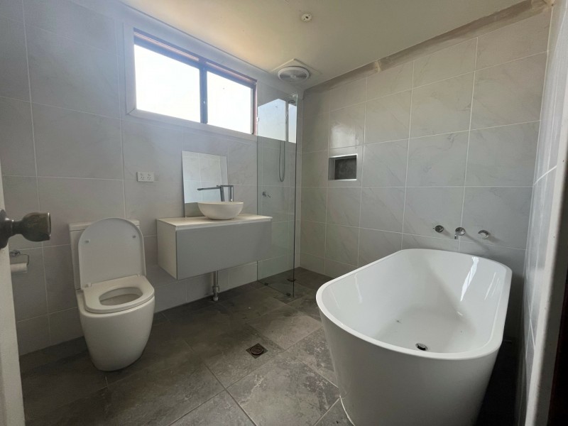 135 Cessnock Road, Abermain NSW 2326