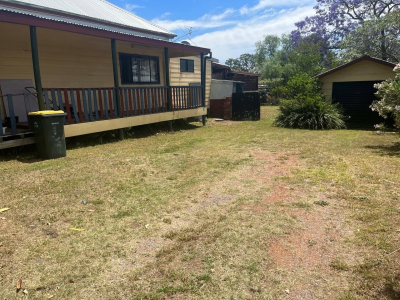 135 Cessnock Road, Abermain NSW 2326