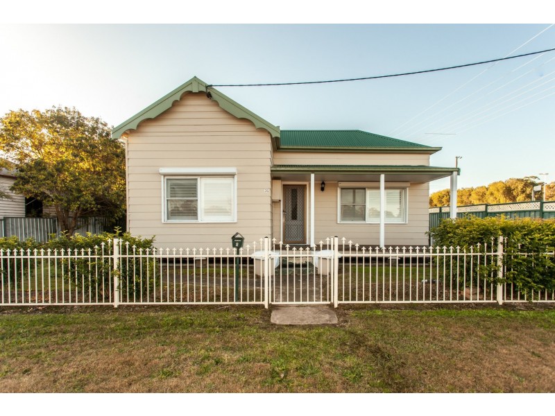 36 Vernon Street, Cessnock NSW 2325