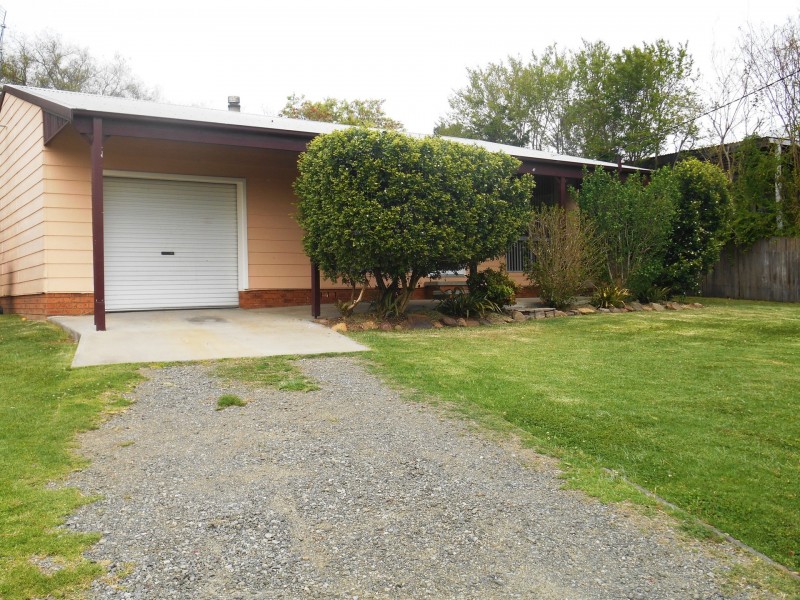 14 Adelaide Street, Paxton NSW 2325