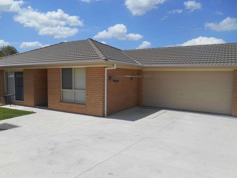 2/16 Ann Street, Cessnock NSW 2325