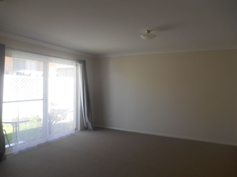 2/16 Ann Street, Cessnock NSW 2325