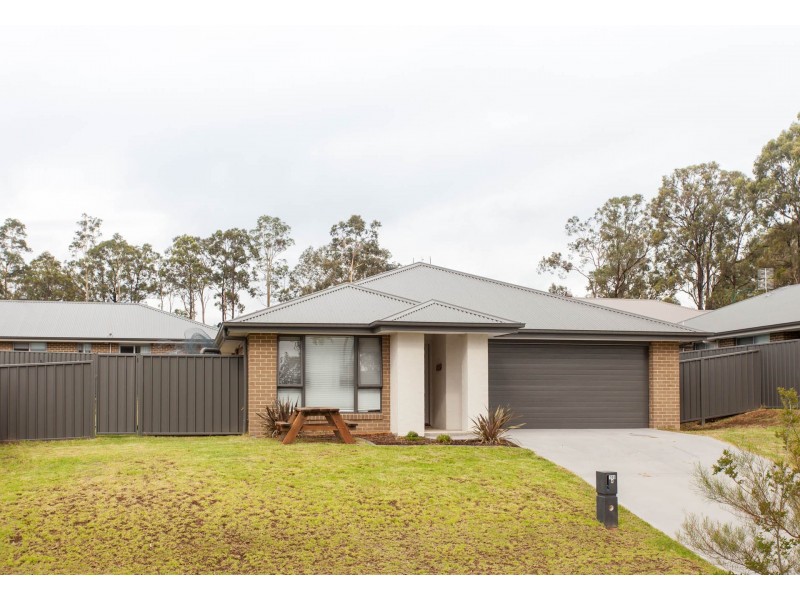 100a Alkira Avenue, Cessnock NSW 2325