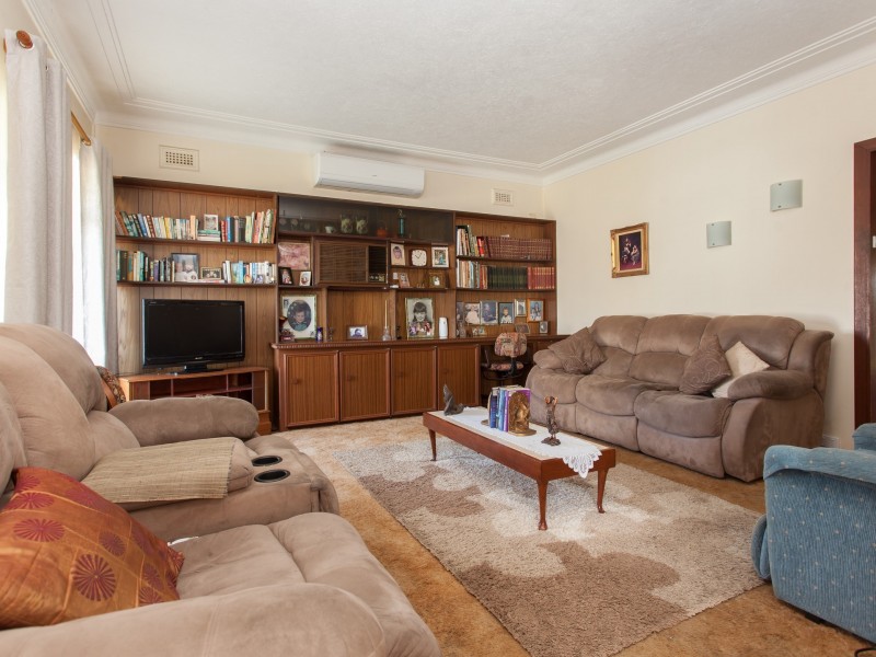 45 Tamworth Street, Abermain NSW 2326