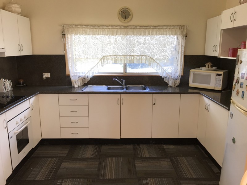 65 Fifth Street, Weston NSW 2326