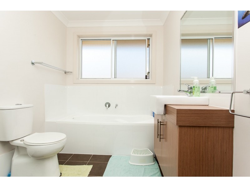 16 Chablis Drive, Cessnock NSW 2325