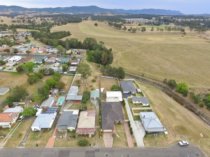 55 Hickey Street, Cessnock NSW 2325