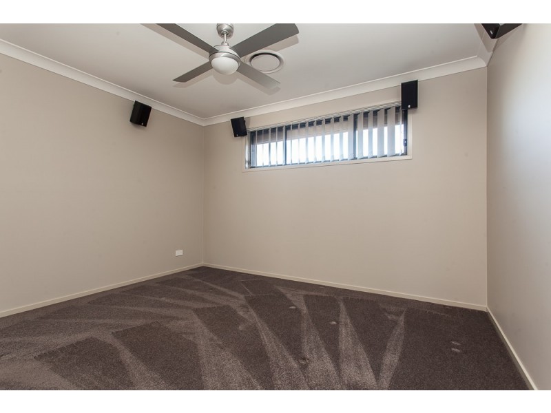 13 McBlane Street, Weston NSW 2326