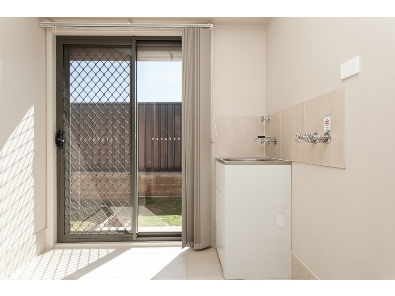 13 McBlane Street, Weston NSW 2326