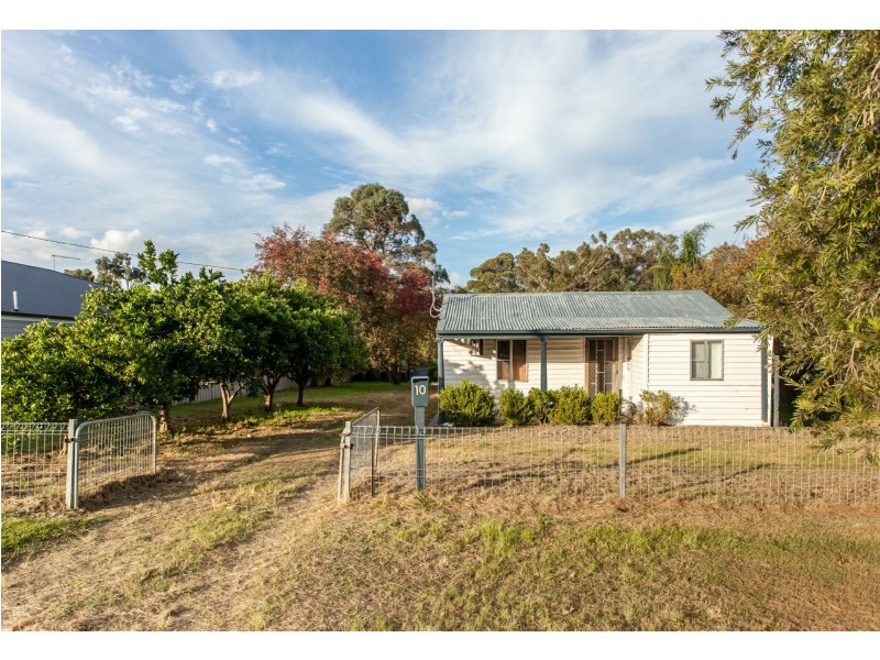 10 Quorrobolong Road, Cessnock NSW 2325