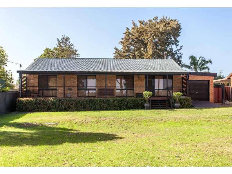 33 Tomalpin Street, Kearsley NSW 2325