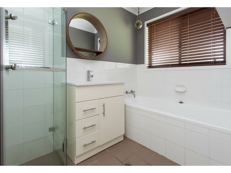 33 Tomalpin Street, Kearsley NSW 2325