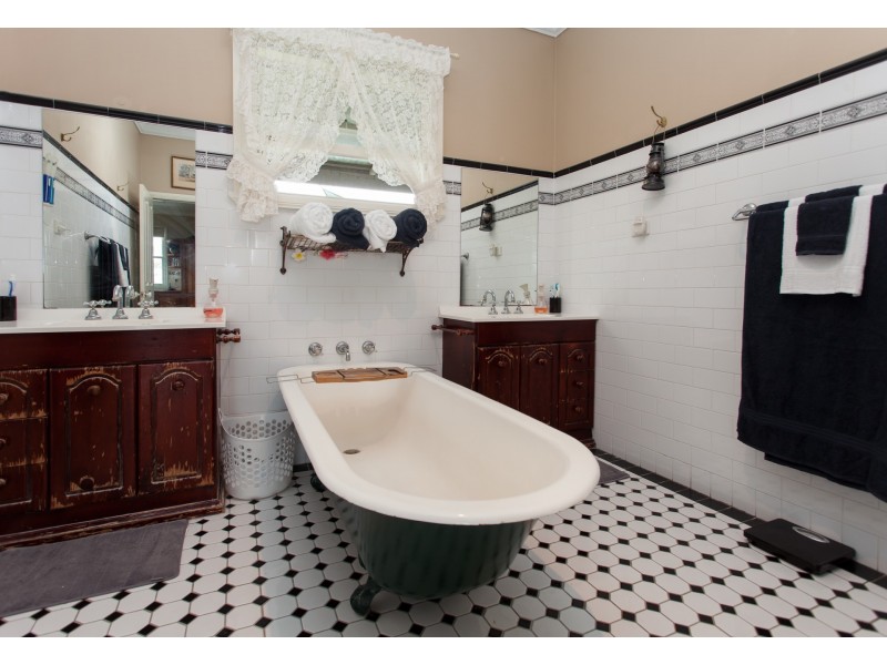 860 Buchanan Rd, Buchanan NSW 2323