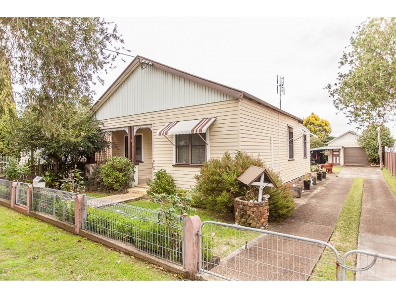 30 Moore Street, Cessnock NSW 2325