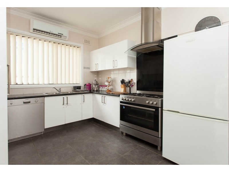 80 Desmond Street, Cessnock NSW 2325