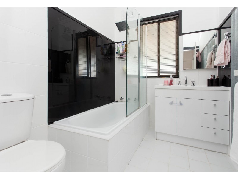 80 Desmond Street, Cessnock NSW 2325