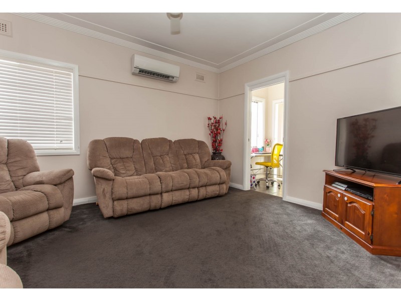 80 Desmond Street, Cessnock NSW 2325
