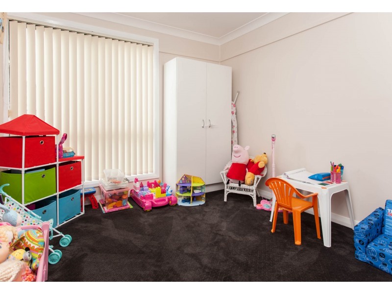 80 Desmond Street, Cessnock NSW 2325