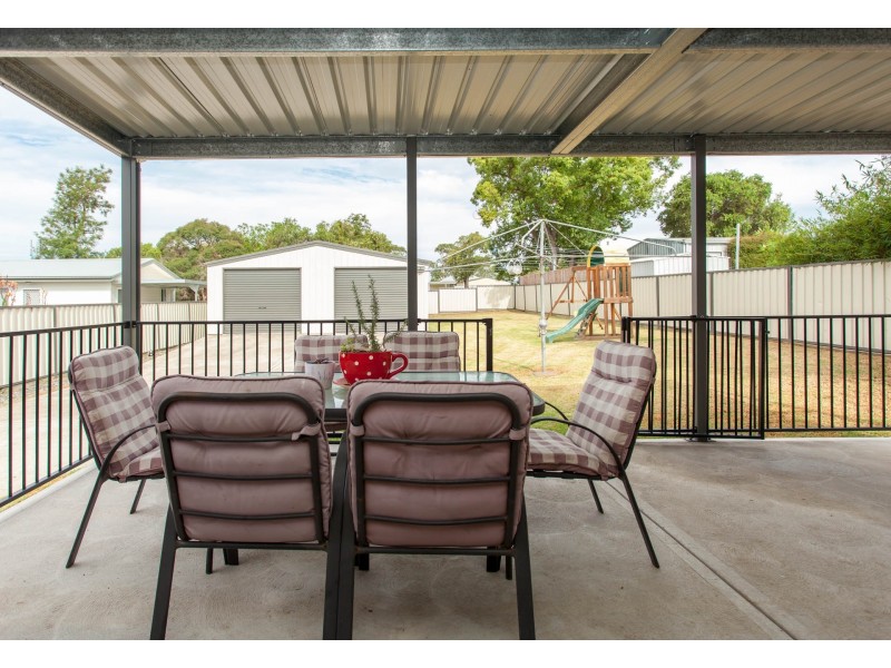 80 Desmond Street, Cessnock NSW 2325