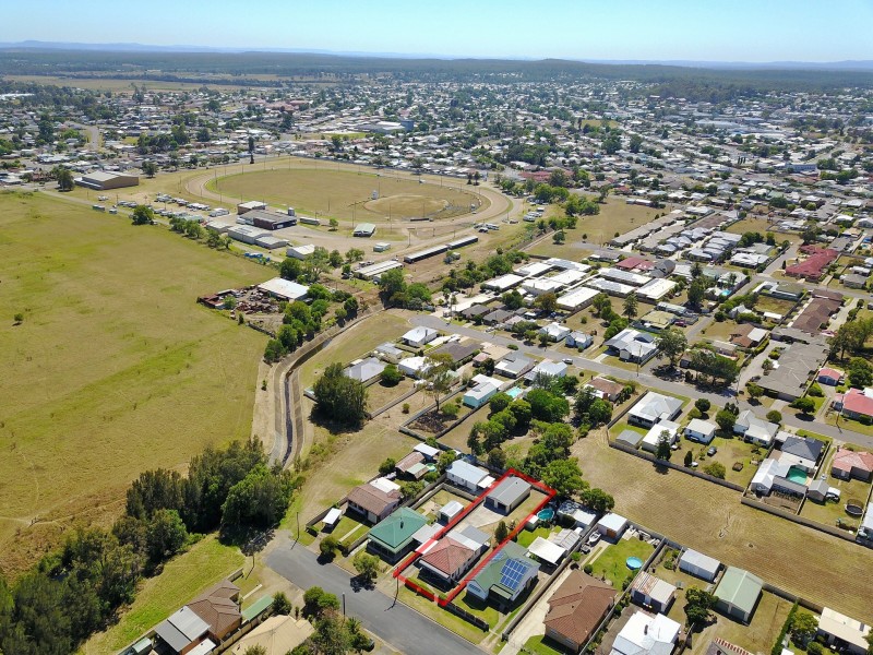 80 Desmond Street, Cessnock NSW 2325