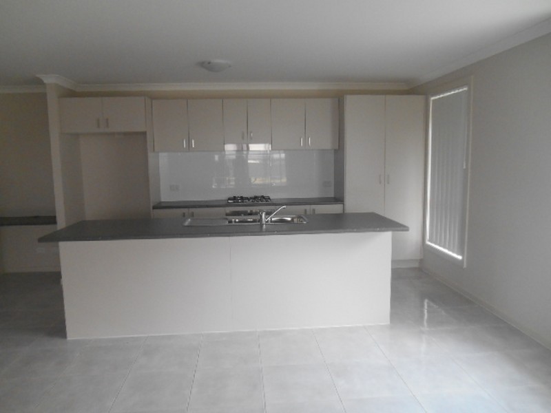 7 Colombard Street, Cliftleigh NSW 2321