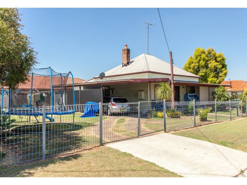 18 Sergeant Street, Cessnock NSW 2325